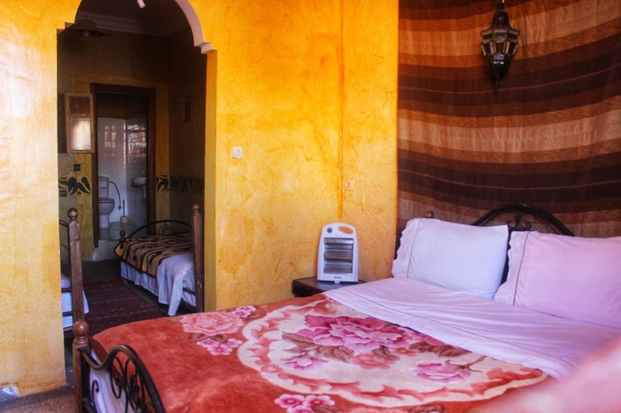 Auberge Et Hotel Les Amis Tafraout Exteriér fotografie