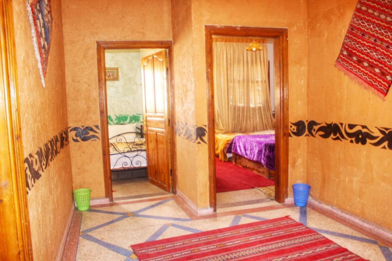 Auberge Et Hotel Les Amis Tafraout Exteriér fotografie