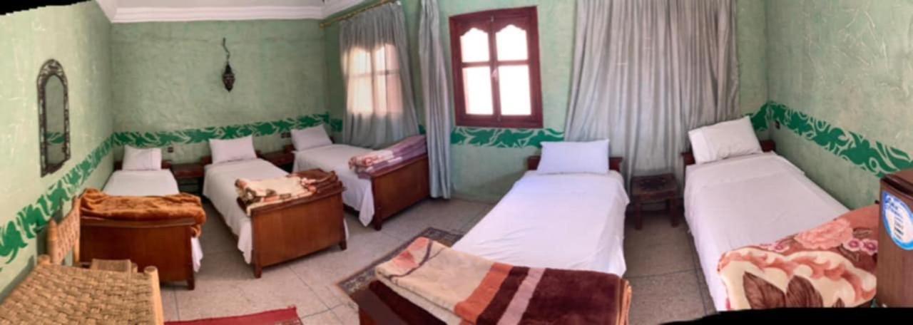 Auberge Et Hotel Les Amis Tafraout Exteriér fotografie