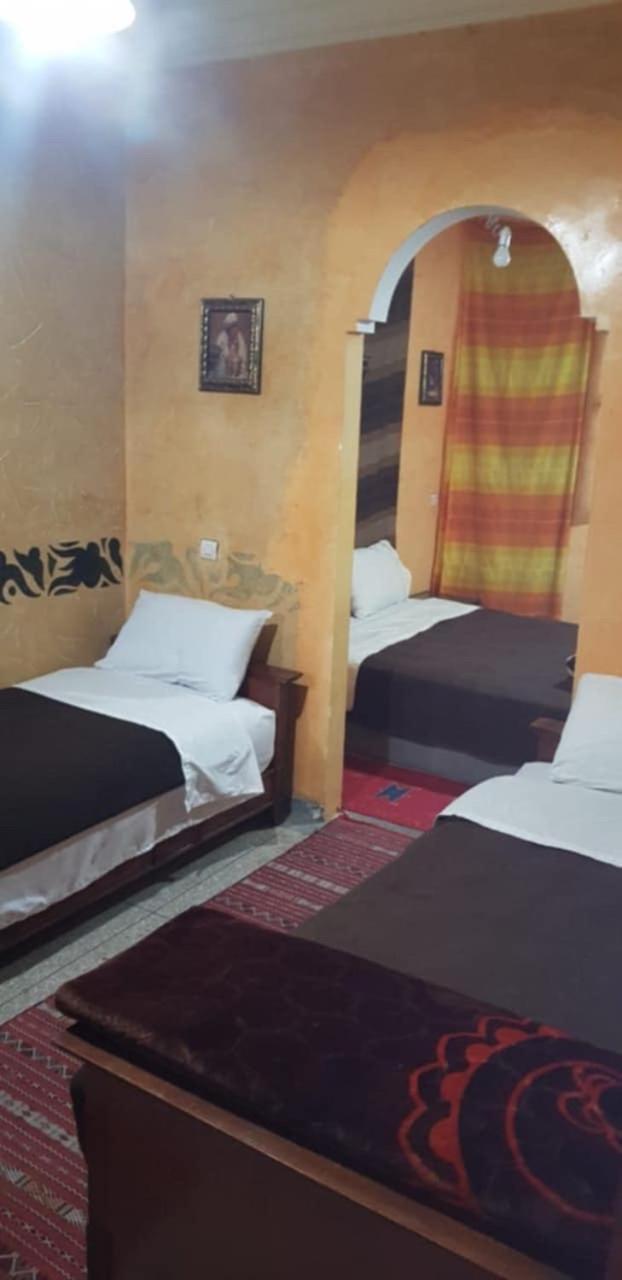 Auberge Et Hotel Les Amis Tafraout Exteriér fotografie